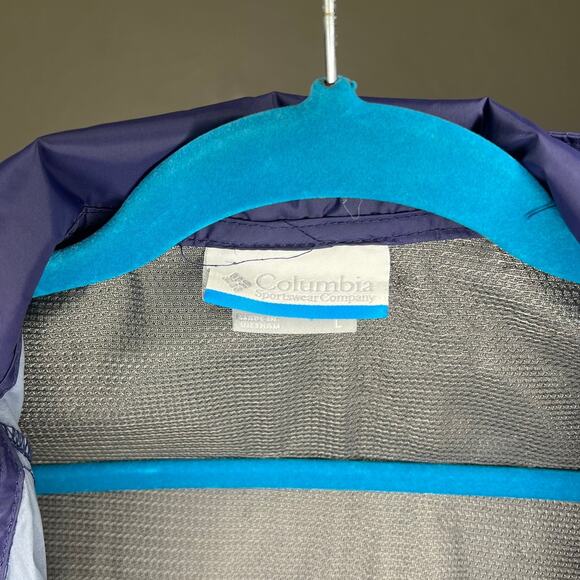 Columbia Women's Rain Jacket - Size Large - Picture 3 of 5